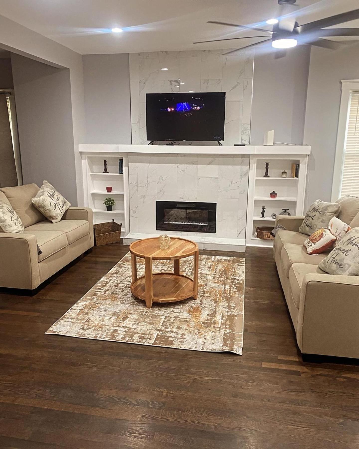 Charming 5 Bedrooms 2 Bathrooms Chicago Exterior photo